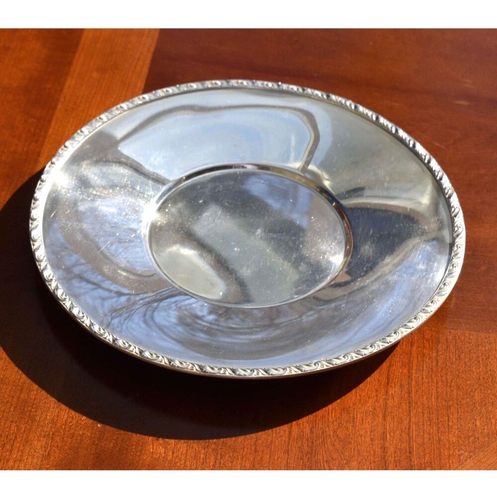 Vintage Oneida Briarcliff Silverplate Chip Dip Serving Dish 1940s Ornate - 10"